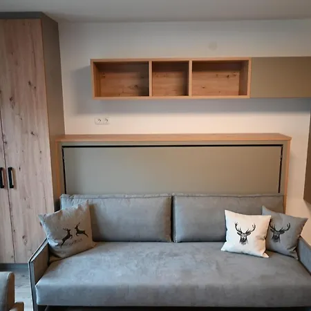 Penthouse 82 By Four Seasons Apartments アパート