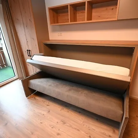 アパート Penthouse 82 By Four Seasons Apartments *
