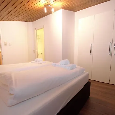 アパート Penthouse 82 By Four Seasons Apartments *