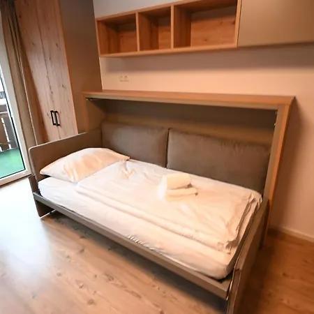 Penthouse 82 By Four Seasons Apartments カプルーン